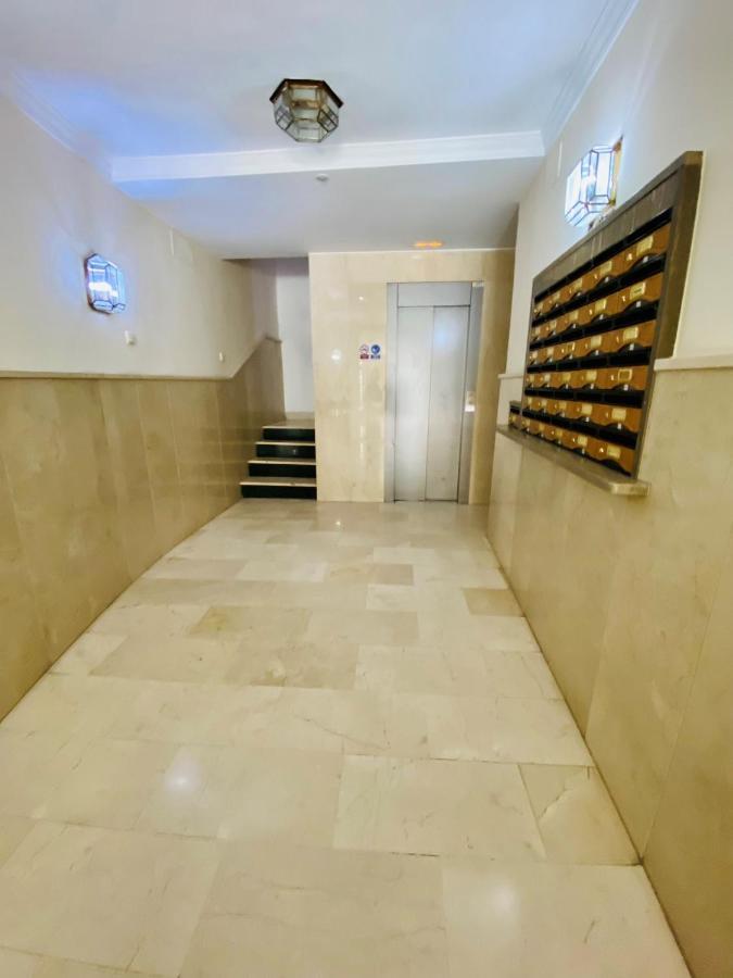 Apartamento Ronda Genil Con Parking Gratuito Granada Eksteriør billede